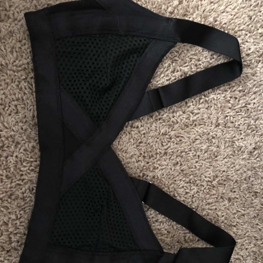 Lorna Jane XS sports bra